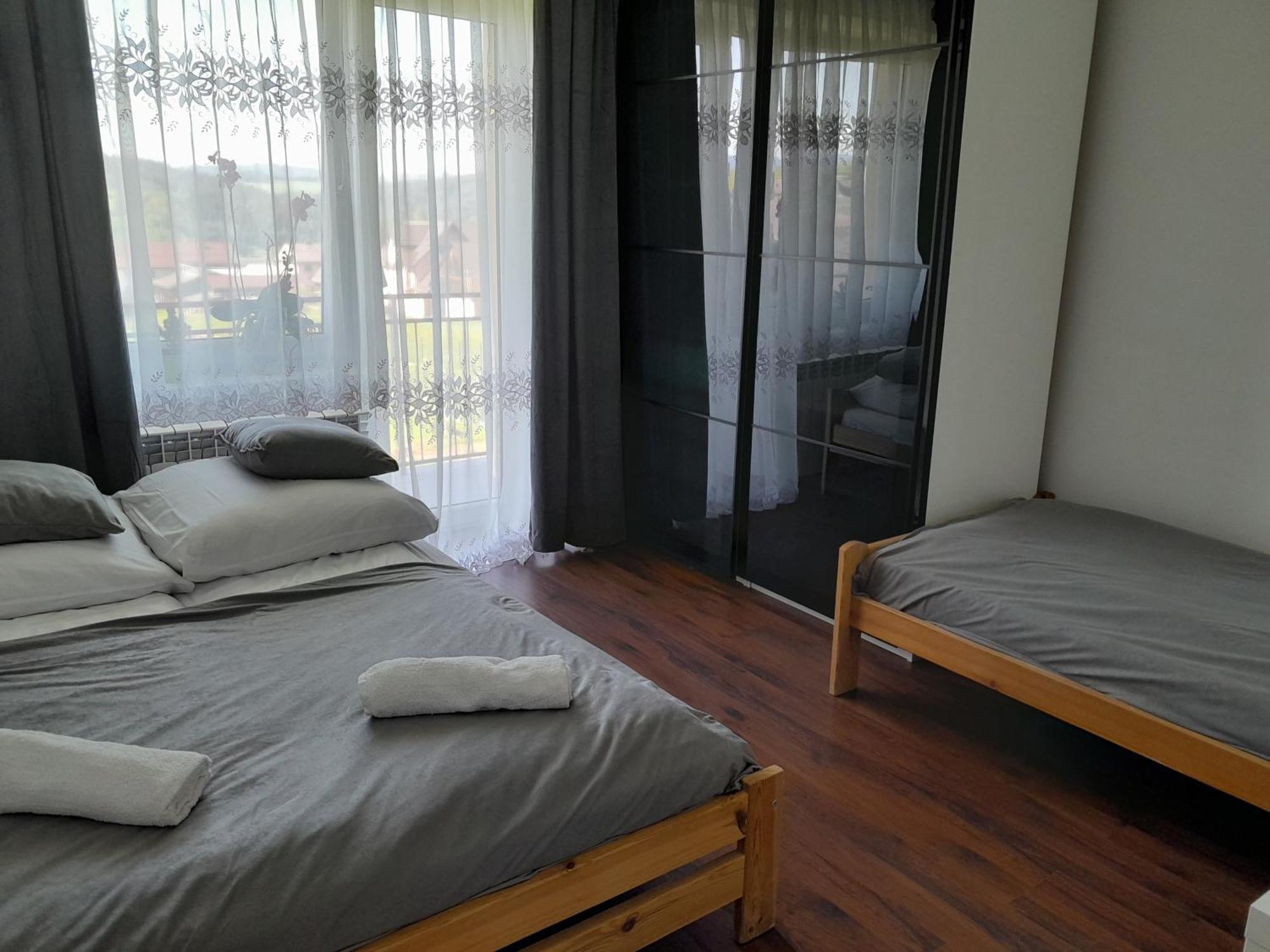 Apartamenty W Pieninach - 2 Sypialnie 스로모프체 비즈네 외부 사진
